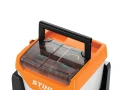 szybka-ładowarka-Stihl-system-Allpro-AL-1802MO-uchwyt.jpg