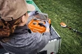 szybka-ładowarka-Stihl-system-Allpro-AL-1802MO-akcja.jpg